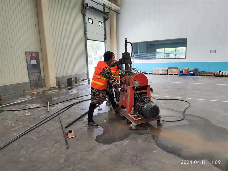 西丰厂房地面下沉塌陷注浆加固施工